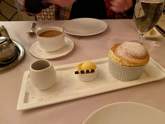 Circa 1886 Restaurant signature dishes Wagyu Beef
Duck Fat Roasted Beef Tenderloin
Apple Cobbler Soufflé